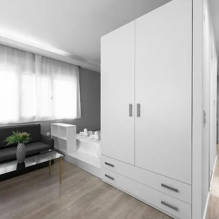 Apartment Denizen Boutique Apartments, Nilie Hospitality Mgmt *