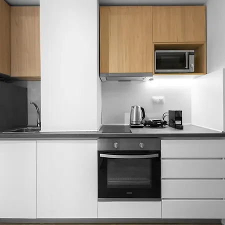 Denizen Boutique Apartments, Nilie Hospitality Mgmt *