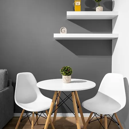 Apartamento Denizen Boutique Apartments, Nilie Hospitality Mgmt